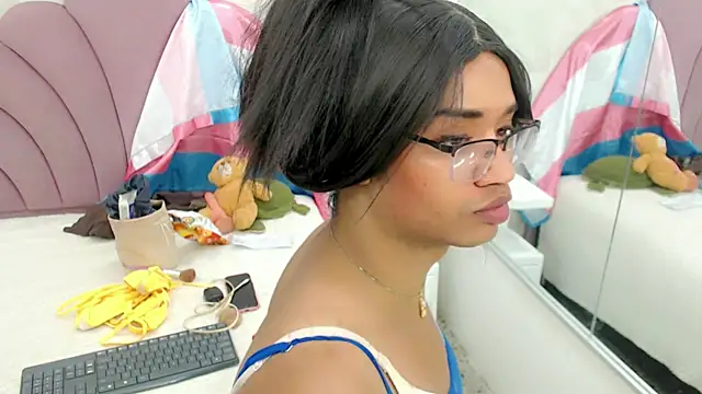 horny bri  online show from December 19, 1:27 pm