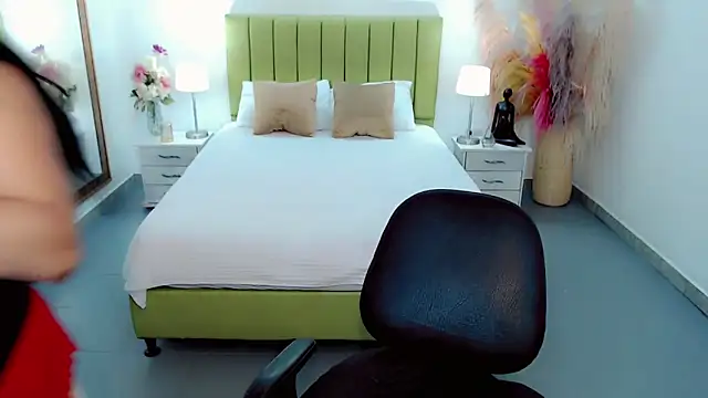 sebastian cruz  online show from February 23, 7:06 pm