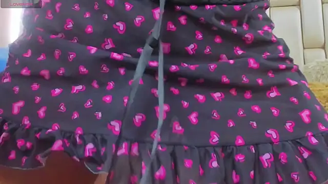 Daphne Hills online show from January 9, 6:02 pm