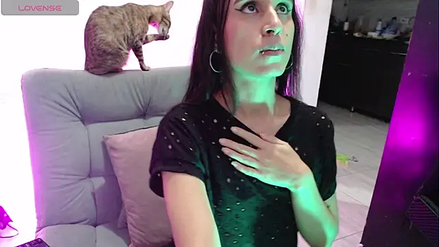 Isabella Hillss online show from February 19, 2:41 am