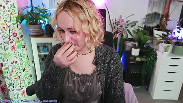 xzoeyryanx online show from February 23, 7:17 pm