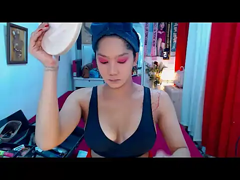 UrScreenGoddess online show from December 14, 11:11 pm