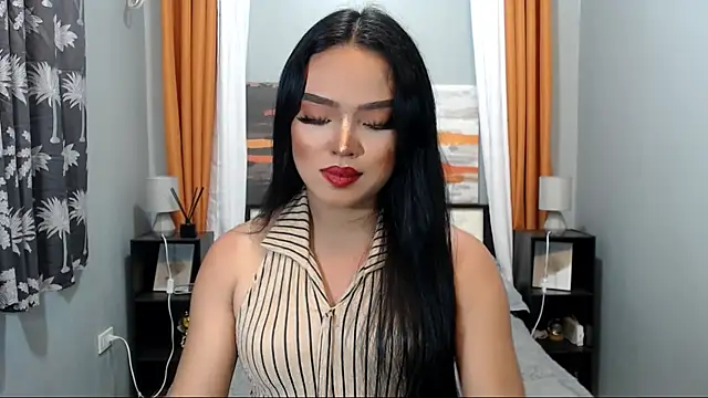 Fantacyloverr online show from February 15, 5:33 pm