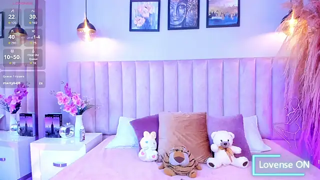 Tracy lee  online show from March 2, 8:16 pm