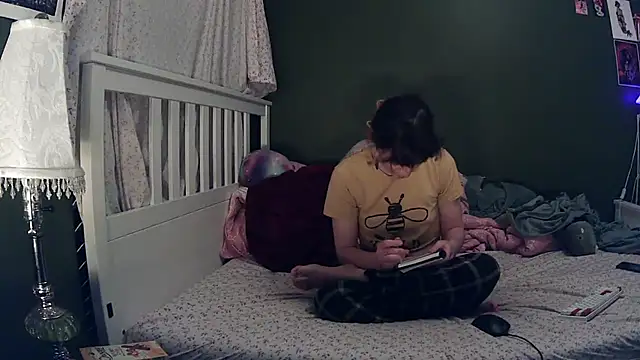 hanna banana5 online show from December 18, 6:52 am