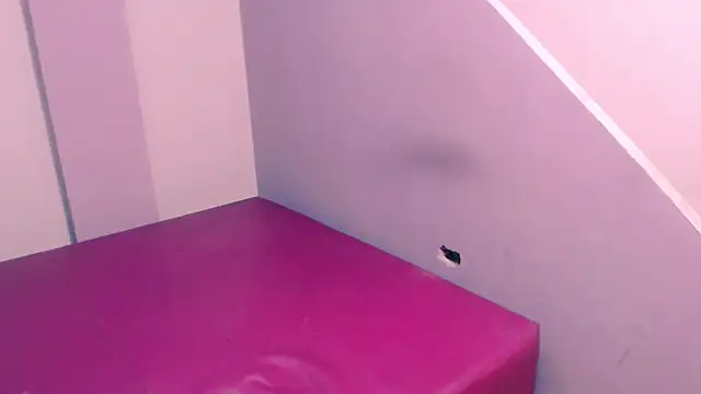 paradise danielita  online show from December 19, 8:25 pm