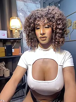 KrazzyElliot online show from February 24, 7:56 am