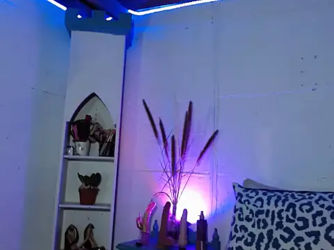 Iamcataleya online show from May 23, 2:29 am