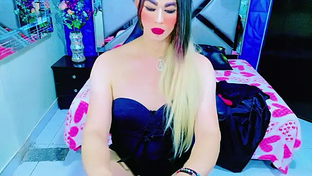 Nicolle Morrisx online show from May 7, 9:11 pm