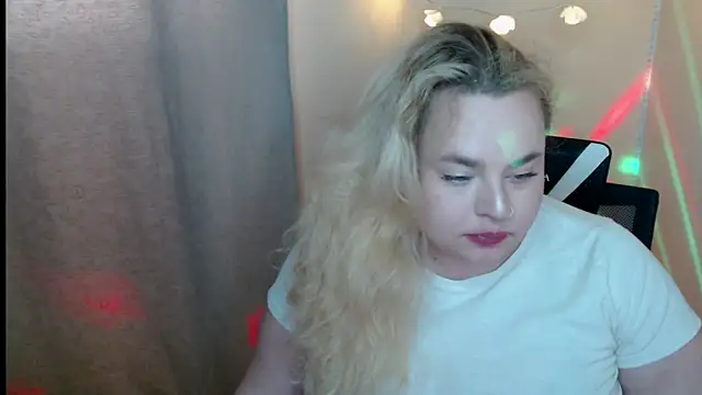 sweetvlada online show from May 12, 6:55 am
