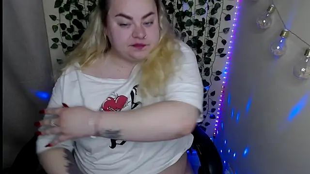 sweetvlada online show from May 19, 5:58 am