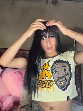 lady Tayron online show from June 27, 5:12 am