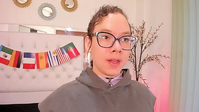 ParisMendez online show from July 29, 11:19 am