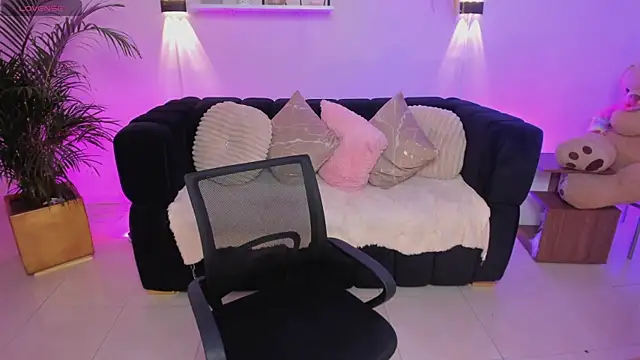 Susy Doll1 online show from August 1, 10:10 pm