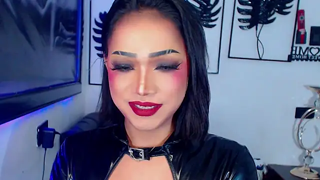 QueenOfHypnisist online show from July 10, 5:50 pm