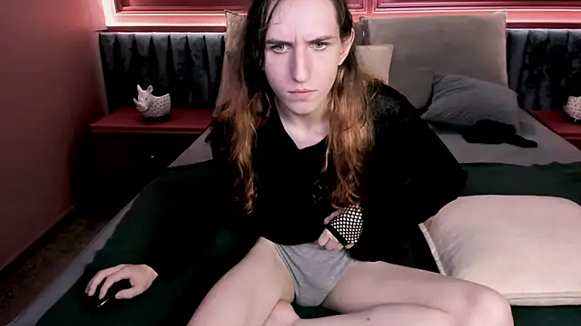 ChrisyBevy online show from July 5, 3:55 am