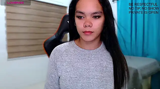 Snapshot of ava_sheeks chatting on December 18, 3:44 pm ava sheeks online show from December 18, 3:44 pm