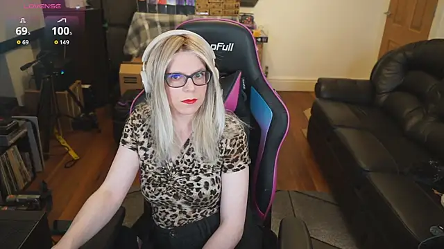 KelseyCobalt online show from November 1, 9:01 pm