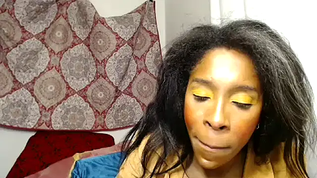 Snapshot of MissMegane chatting on February 21, 12:05 am MissMegane online show from February 21, 12:05 am