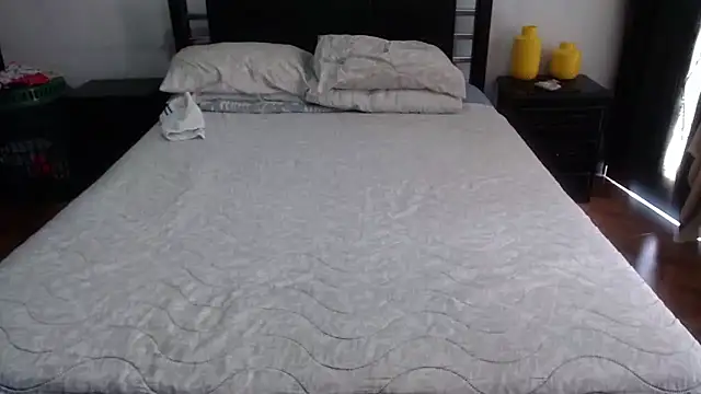 sensual nataliee online show from February 7, 5:08 pm