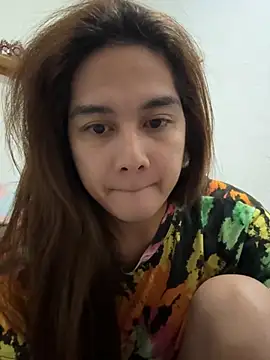 Snapshot of MarieLoveGlamorous chatting on October 20, 4:43 pm MarieLoveGlamorous online show from October 20, 4:43 pm