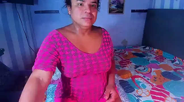 Snapshot of luciana_osorno chatting on February 13, 5:57 am luciana osorno online show from February 13, 5:57 am