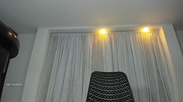 jaddyk  online show from December 5, 10:27 pm