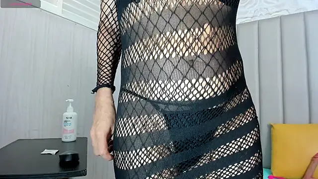 Cleopatra Trans online show from February 24, 7:40 pm