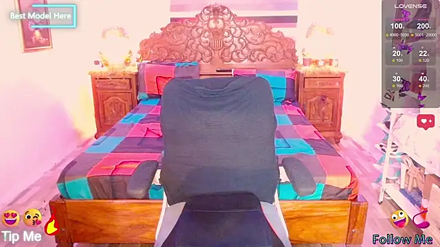 Magnificent Goddess online show from January 10, 4:18 am