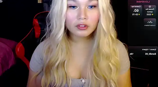 stacey wills44 online show from December 10, 2:53 am