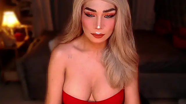 QUEEN GIAMOORE69 online show from July 23, 10:19 pm