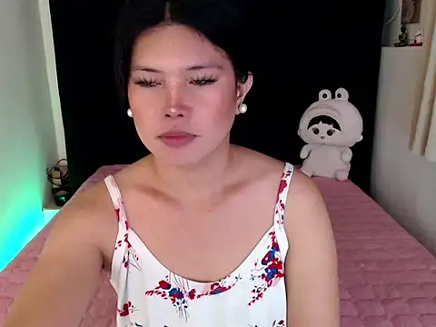 Angelic Fuckerxxx online show from November 14, 9:45 pm