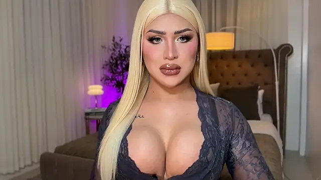 Your Majesty Tyra online show from October 23, 5:44 am