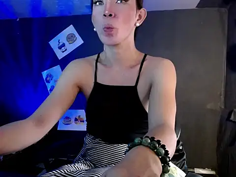 Rhianna wilson online show from October 24, 10:48 pm