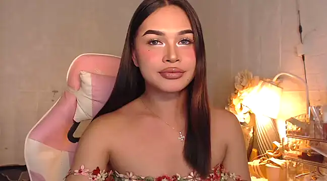 Ashely Lewis online show from January 12, 10:02 am
