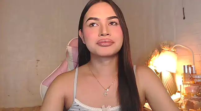 Ashely Lewis online show from February 13, 1:05 pm