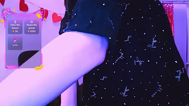 Littlepinkcat online show from February 12, 7:20 pm