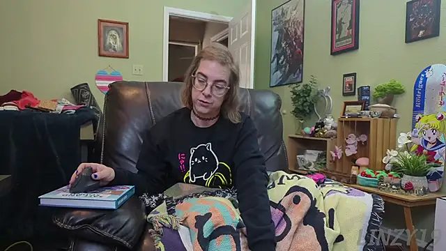 Linzy 19 online show from January 21, 5:38 pm